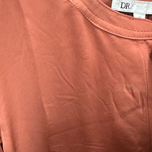 DR2 loose fit long blouse. Burnt orange. Size XS  (fits like a Small) - Picture 4 of 7